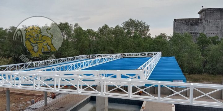 Thay bạt mái che